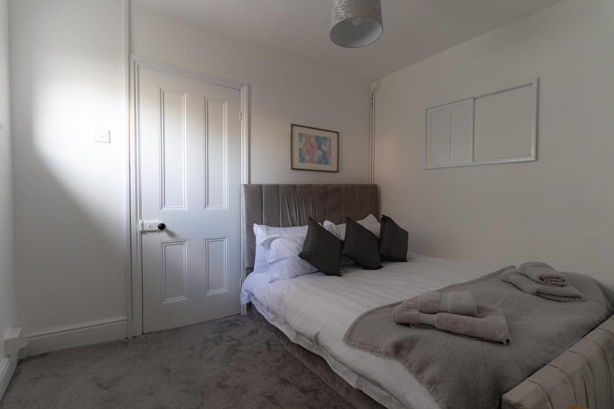 Fabulous, Vibrant, Town House, Central Bath Road Cheltenham Exterior photo