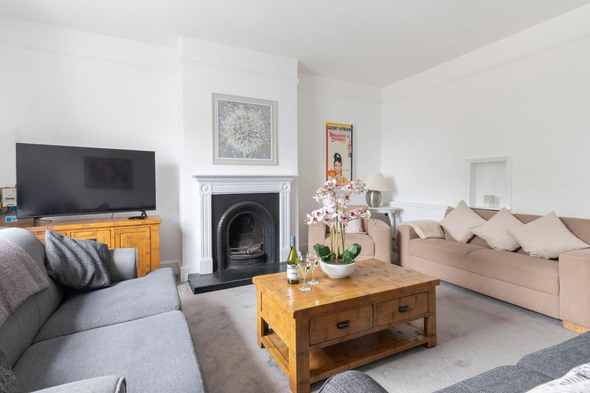 Fabulous, Vibrant, Town House, Central Bath Road Cheltenham Exterior photo